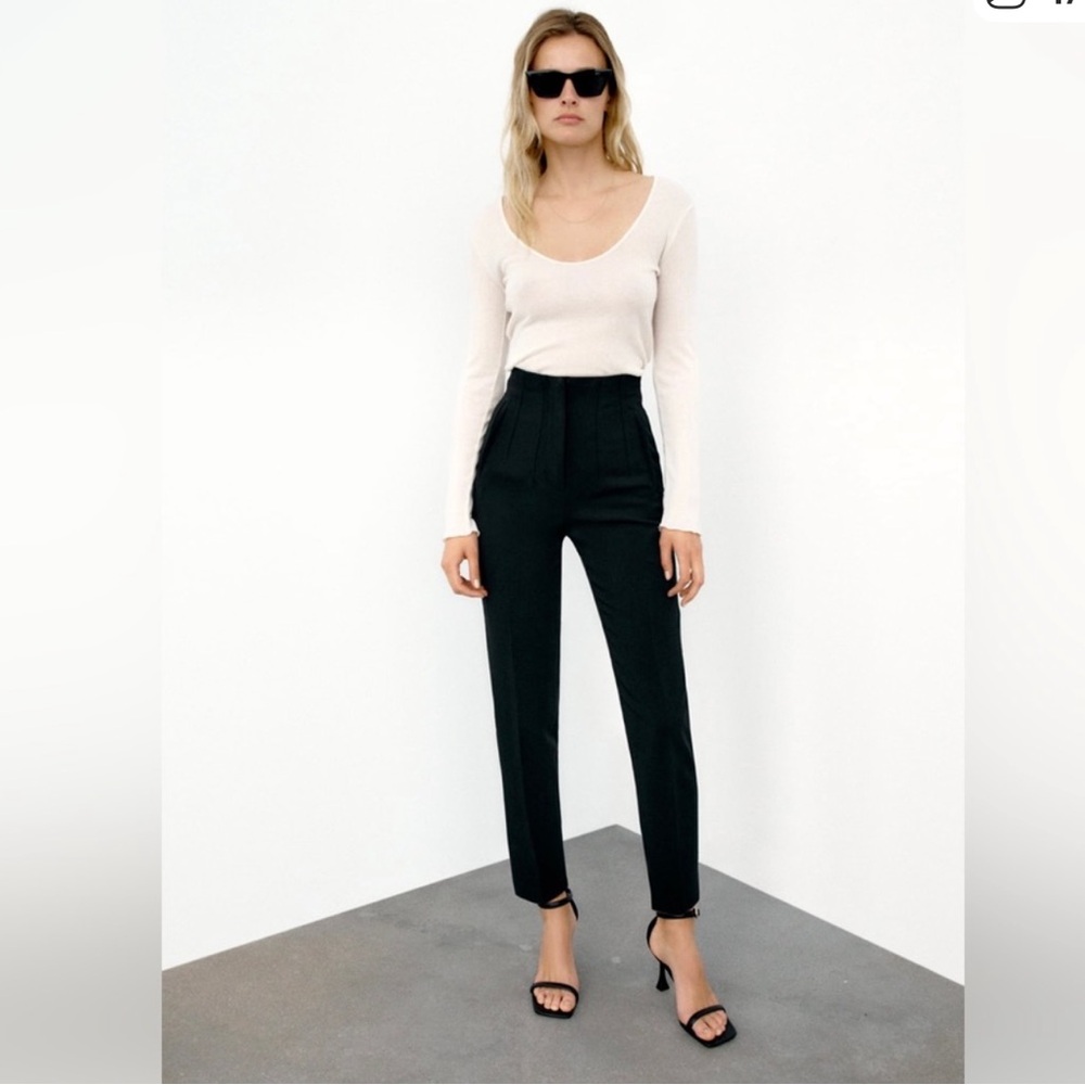 Zara High Waist Pleated Black Bloggers Favorite Straight Leg Trousers, Medium